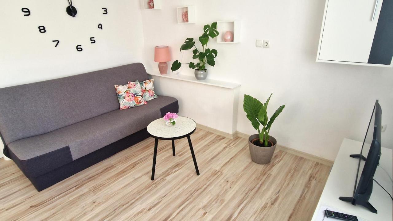 Apartment Jagoda คิร์ก ภายนอก รูปภาพ